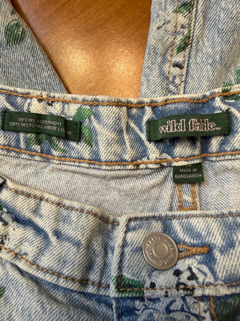 Wild Fable 90s retro Light Wash Floral Print Jeans - Picture 3 of 3